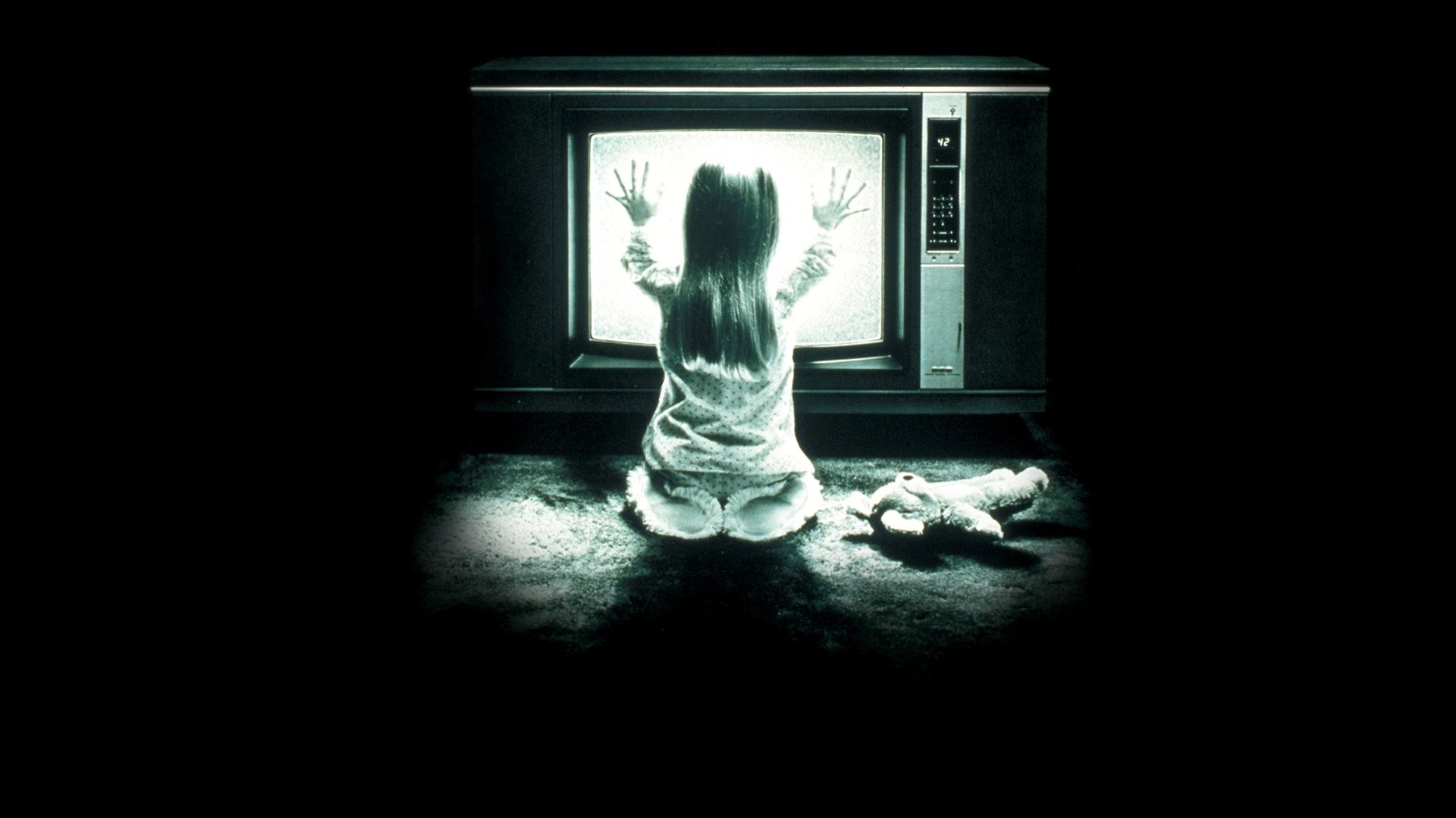 Klasik Korkulardan Poltergeist Yeniden Çekiliyor! 1 – poltergeist original