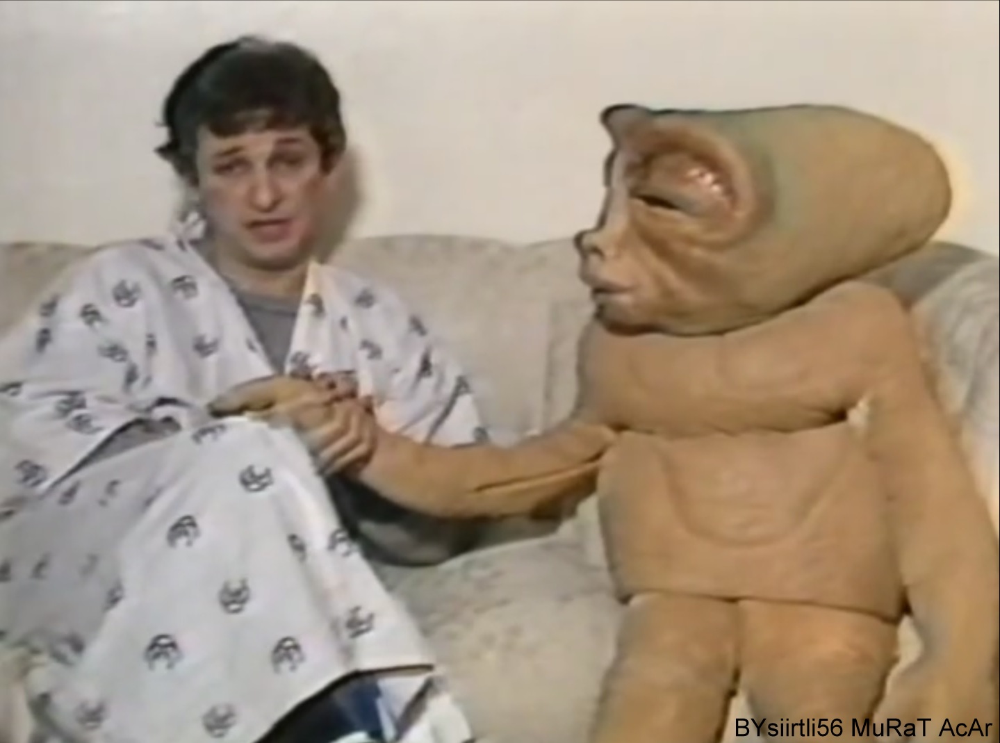 E.T.'nin Eşcinsel Kuzeni: Homoti (1987) 1 – fghdf