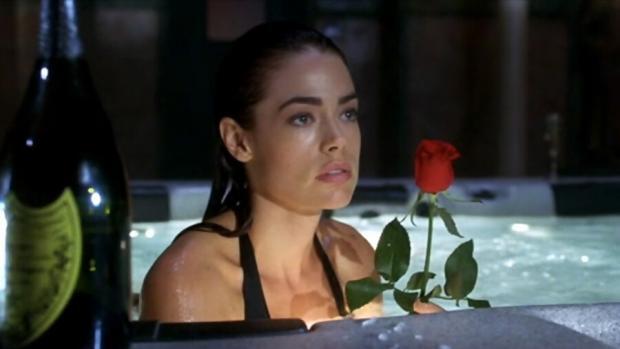 Top 10: En Seksi Kurbanlar 1 – Denise Richards Paige Prescott Valentine 2001
