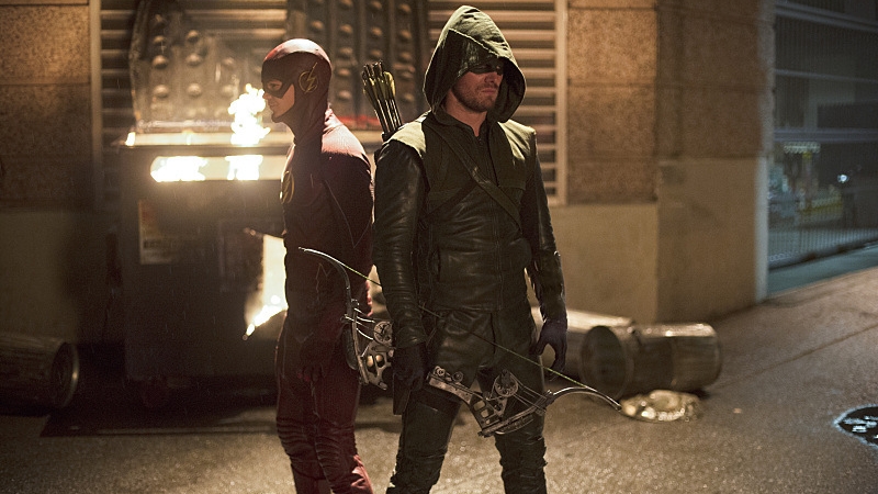 Beklediğimiz Kapışma Gerçekleşti: Flash vs. Arrow 1 – The Flash