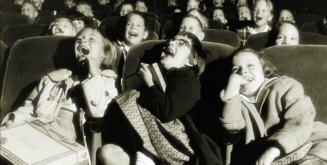 Sinemacılar Festivallere Küsmeye Devam Edecek mi? 1 – audience laughing