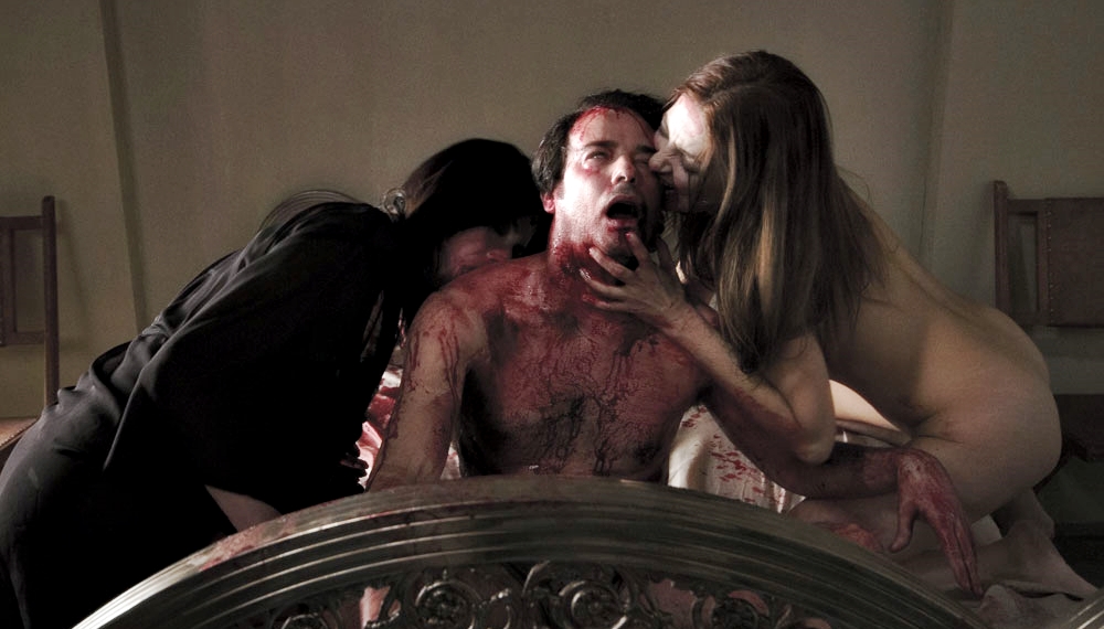 Kimselerin Bilmediği 10 İngiliz Korku Filmi! 1 – vampyres first images 4