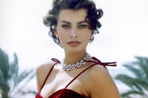 5 İkonik İtalyan Aktris 6 – Sophia Loren 25