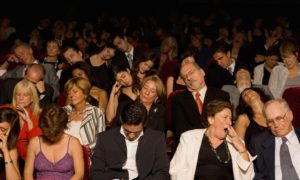 Neden Bütün Film Festivalleri Birbirine Benziyor? 3 – sleeping cienma goers