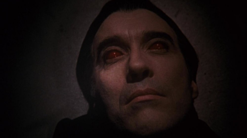 En Sevilen Hammer Korku Filmleri (1957-1974) 15 – taste the blood of dracula 1970 003 christopher lee red eyes