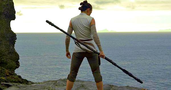 Star Wars: Last Jedi Filminden Çarpıcı Gerçekler! 2 – Star Wars Last Jedi Rey Jedi Training Photo