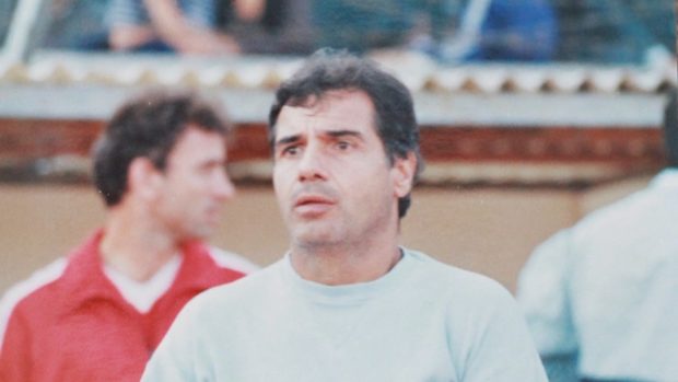 Futbolcu Yetiştirmeye Adanan Bir Ömrün Belgeseli 4 – Teknik Direktör Adnan Dinçer 2