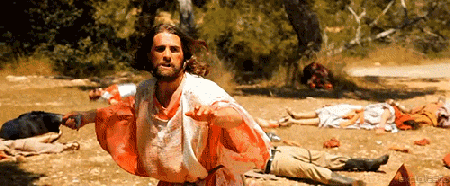 İspanya’dan 2 Kısa: Kollar Bacaklar Havaya 5 – Fist of Jesus 03