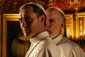 Paolo Sorrentino ile The New Pope Dizisi Üzerine... 3 – TNP From left Jude Law John Malkovich photo by Gianni Fiorito