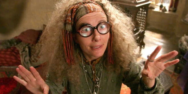 Top 10: Filmlerin Biraz Acayip Medyumları 5 – Harry Potter Prof Sybill Trelawney 1