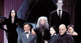 Top 10: Sinemanın En Korkunç Elleri 7 – Addams Family