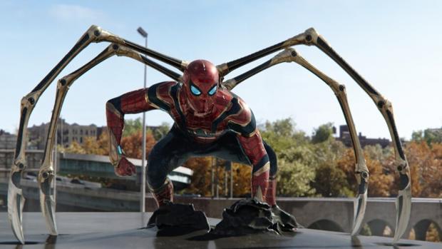 Örümcek-Adam Eve Dönüş Yok Yapım Notları 8 – Spider Man No Way Home Orumcek Adam Eve Donus Yok 15