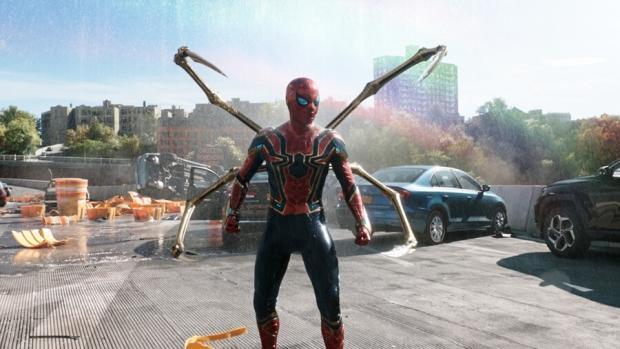 Örümcek-Adam Eve Dönüş Yok Yapım Notları 6 – Spider Man No Way Home Orumcek Adam Eve Donus Yok 9