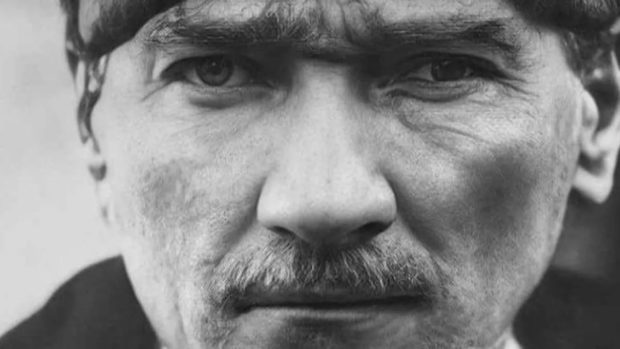 Metin Erksan'ın "Atatürk Filmi" 4 – Mustafa Kemal Ataturk