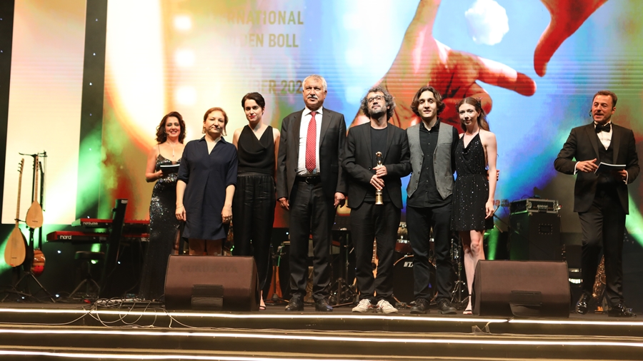 29. Adana Altın Koza'da Ödüller Sahiplerini Buldu 1 – Ela ile Hilmi ve Ali film ekibi