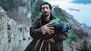 Türkiye’de Bağımsız Sinema Usta Oyuncular İçin Yer Açıyor mu? 2 – Tabutta Rovasata 1996 Ahmet Ugurlu