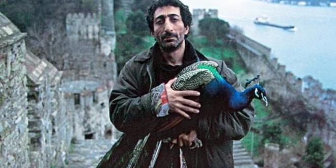 Türkiye’de Bağımsız Sinema Usta Oyuncular İçin Yer Açıyor mu? 1 – Tabutta Rovasata 1996 Ahmet Ugurlu