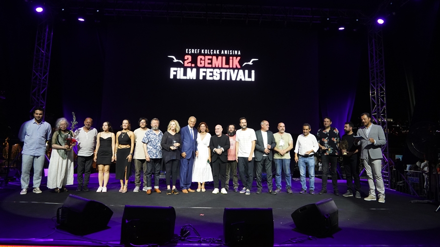 2. Gemlik Film Festivali’nde Ödüller Sahiplerini Buldu 1 – 2 Gemlik Film Festivali odul toreni