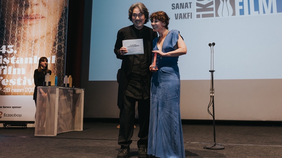 43. İstanbul Film Festivali Ödülleri Sahiplerini Buldu 1 – En iyi kadin oyuncu Tulin Ozen istanbul film festivali