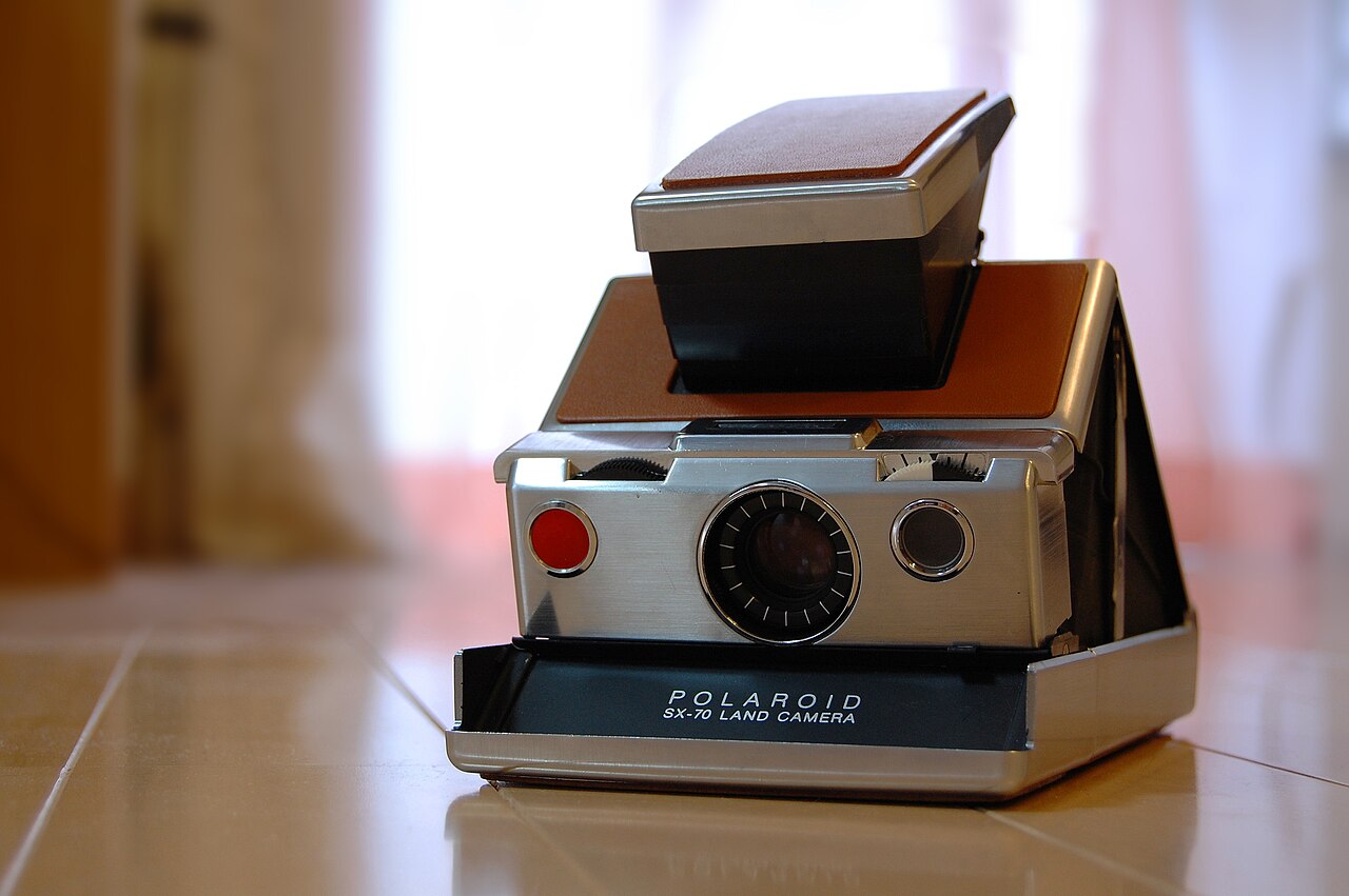 Polaroid SX-70 anlık fotoğraf makinesi